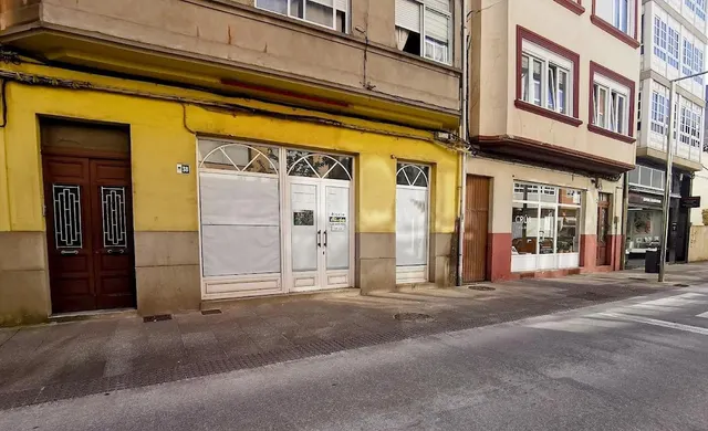 Local Comercial en Rúa Sol de Carballo