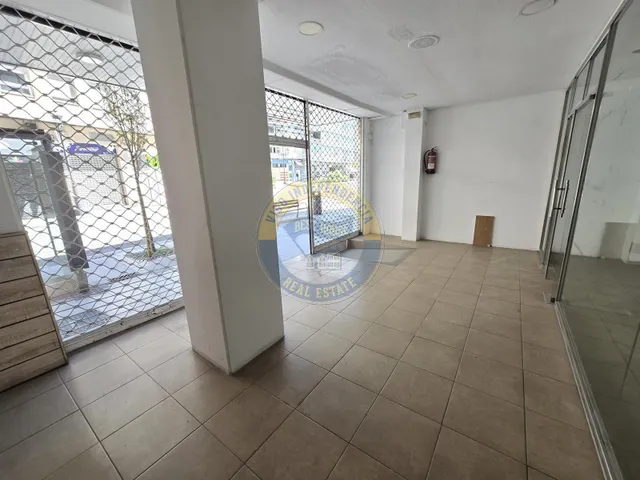 Cafetería con excelente ubicación — 16