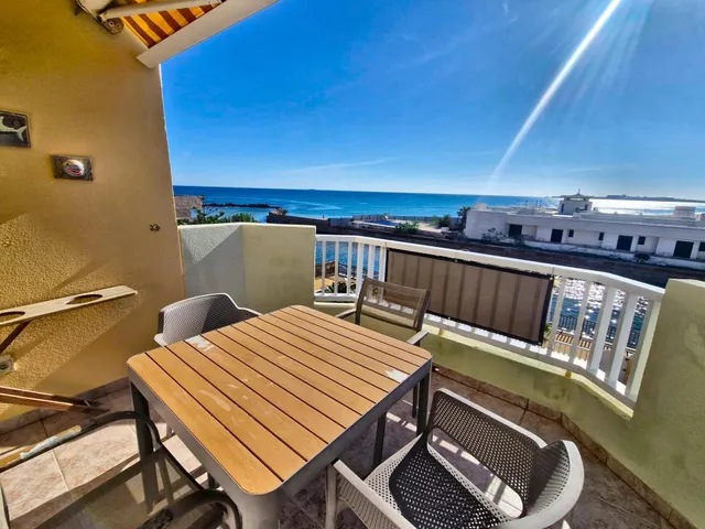 Apartamento reformado con vistas al Mediterráneo y espectacular solárium privado en Residencial Ipanema, La Manga km 2 — 9