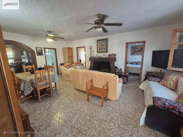Chalet en terreno urbano — 24