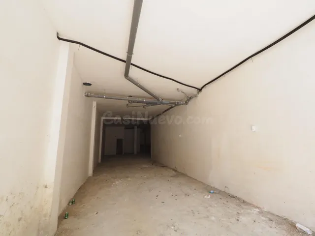 SE VENDE LOCAL COMERCIAL EN TERRASSA, ZONA ESPORTIVA - foto 2