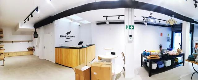 MODERNO LOCAL COMERCIAL — 3