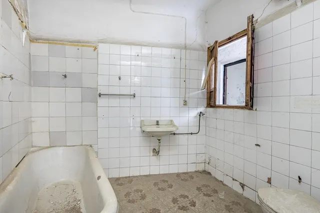CASA 640 M2 EN CARRETERA DE MURCIA, ALBAYCIN. — 21