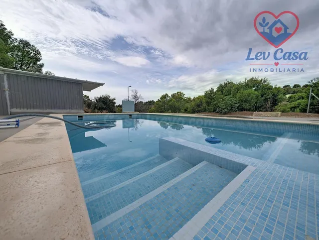 FINCA DE 10.400 M2 CON PISCINA EN SIERRA ESPUÑA — 120.000 € — 5