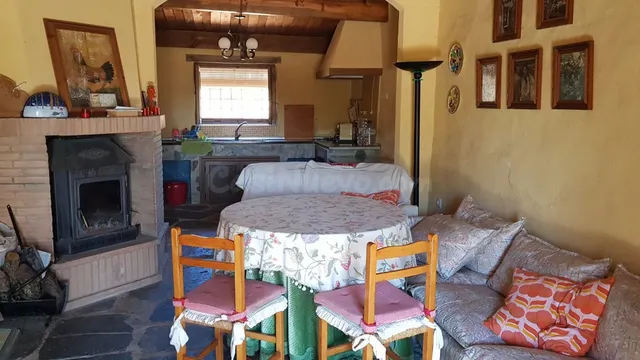 Finca rústica con casa de piedra en La Codosera-Bacoco - foto 5
