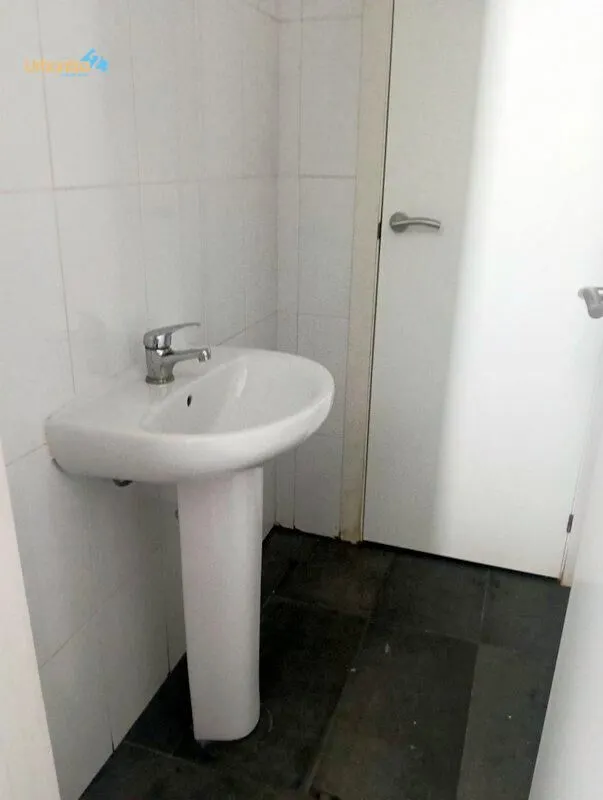 BAR EN PLENO CENTRO DE VALDEPASILLAS PARA ENTRAR A FUNCIONAR YA — 14