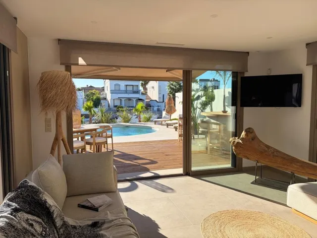Villa de arquitecto de excepción en Empuriabrava — 14
