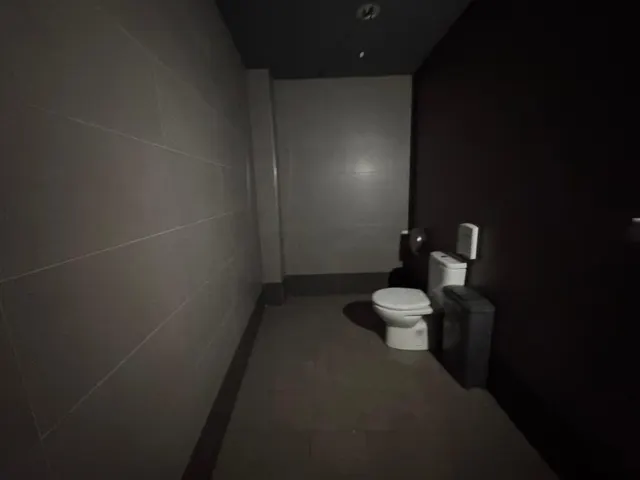 Local Comercial Exclusivo en la Mejor Ubicación de Gandía — 5