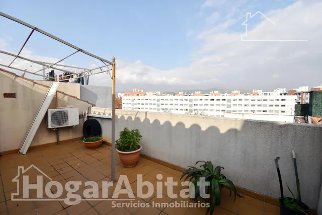 AMPLIO ÁTICO DÚPLEX CON GARAJE Y DOS TERRAZAS SOBRE LA AV DE ALCORA — 9