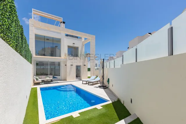 Donde Cabo Roig se pone interesante