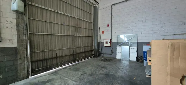 NAVE INDUSTRIAL EN RUBÍ — 9