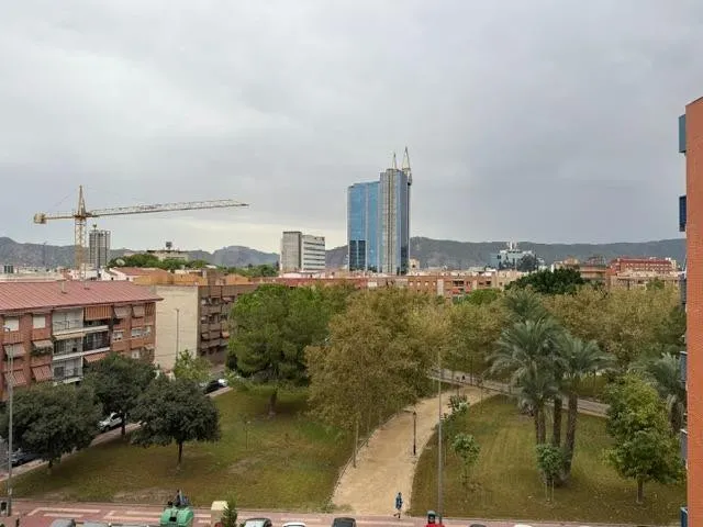 ALQUILER DE PISO AMUEBLADO EN LA FLOTA, JARDÍN DE LAS TRES C