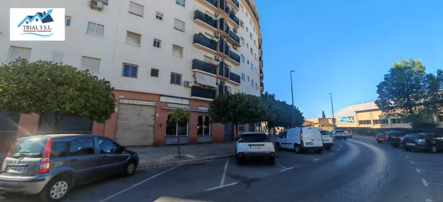 Venta local comercial en Montequinto (Dos Hermanas) - foto 3