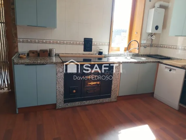 Gran casa de piedra - foto 3