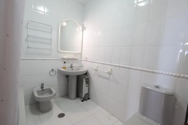 Apartamento en alquiler. Vistas al mar - Disponible Junio y  - foto 4