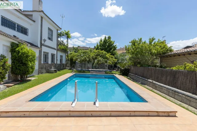 Vivienda Exclusiva en Urbanización Viñas del Rey – Otura — 3