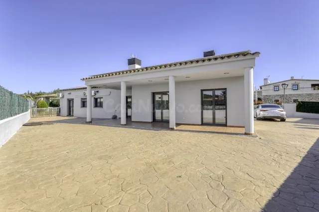 Espectacular casa con acabados de gran calidad en Cistella,  - foto 5