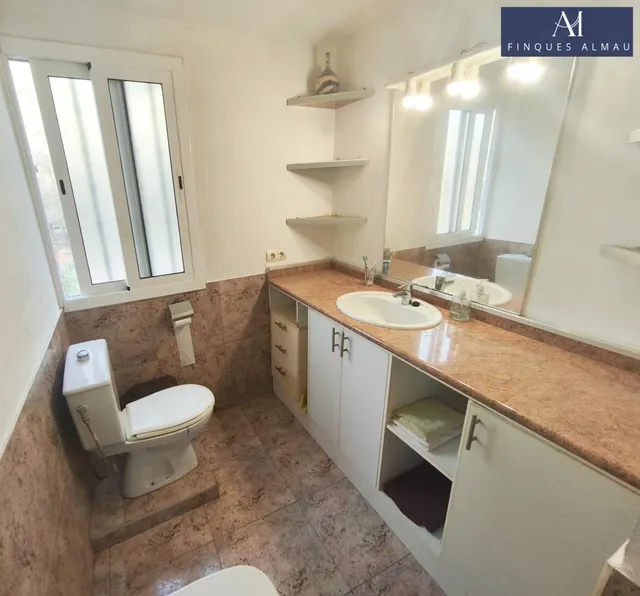 Encantadora Casa en Vilanova i la Geltrú — 43