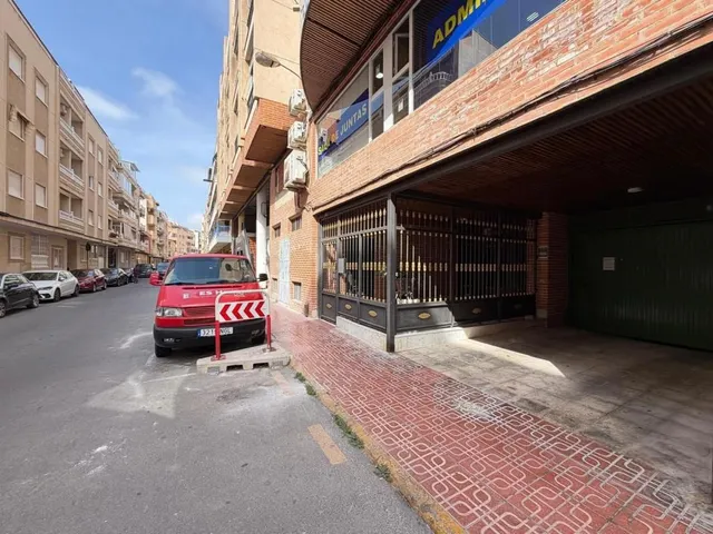 Garaje 26m² en venta - Estacion de autobuses — 15