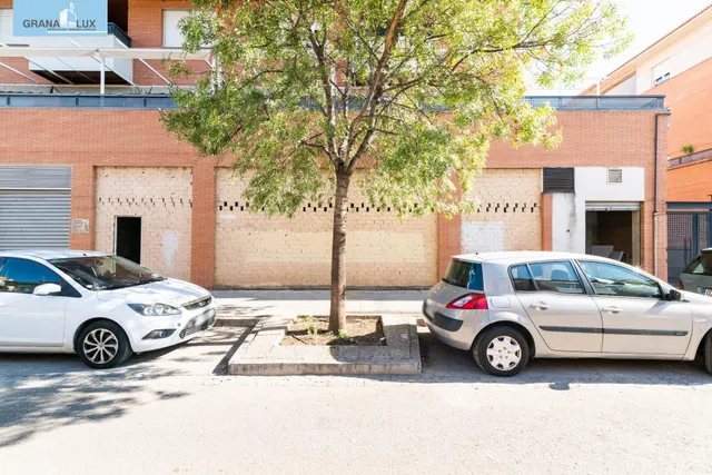 ¡Oportunidad única en el corazón del Zaidín, Granada! — 15