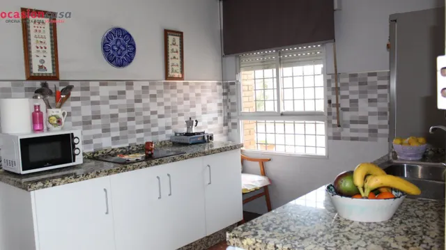 CHALET EN LA COLINA — 9
