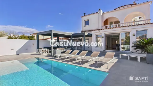 Casa con amarre privado en Empuriabrava
