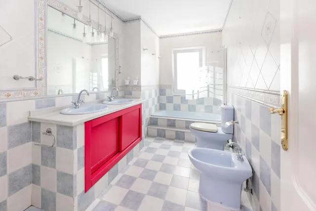 CHALET EN EL BARRIO DE MONACHIL — 34