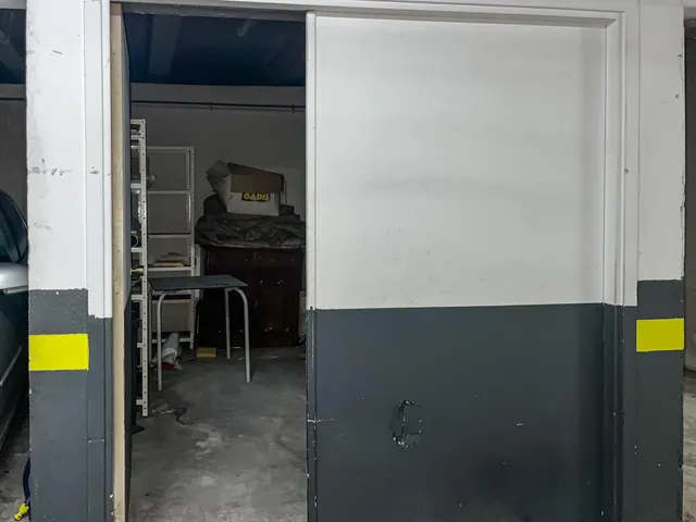 Piso con garaje y trastero en torre en Elviña — 25