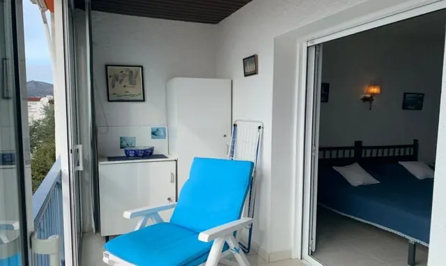INCREIBLE ATICO CON VISTA MAR Y DELANTE PLAYA SEGOND MOLL EN ROSES — 24