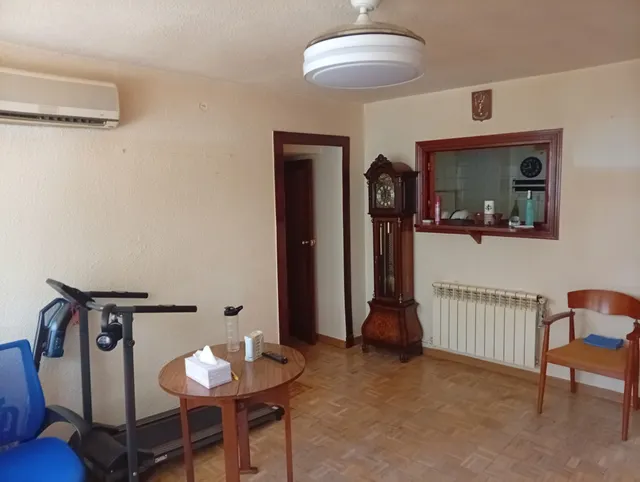 Acogedor piso en venta en Vinateros, Madrid — 10