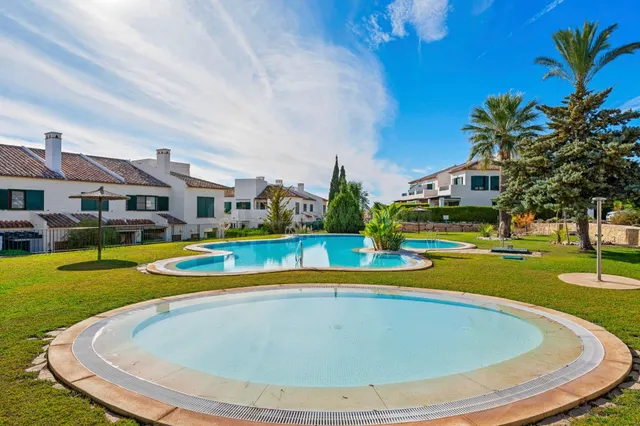 Apartamento 1 habitación 87m² en venta - Sierra cortina — 35