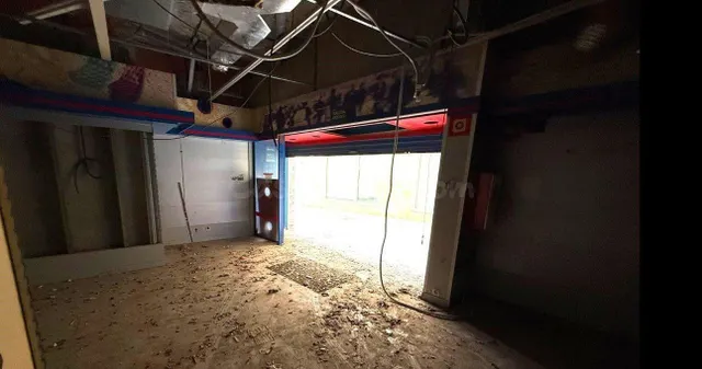 Local comercial 855m² en venta - Alzira - foto 5