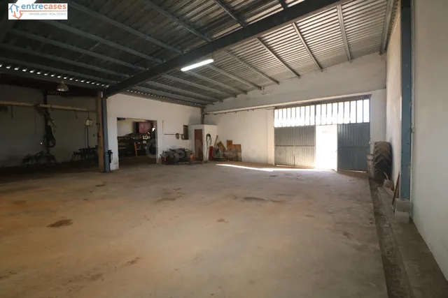 NAVE INDUSTRIAL EN LOS CORRALES DE UTIEL CON 493MTS - foto 4