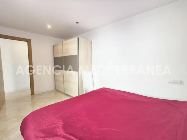 ¡Descubre esta encantadora vivienda, situada a pocos metros del Puerto de Valencia! — 11