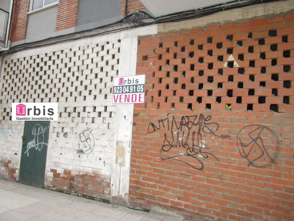 Urbis te ofrece un estupendo local comercial en venta en Garrido Sur, Salamanca.