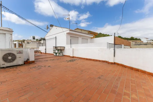 "Vivienda reformada con vistas privilegiadas". — 38