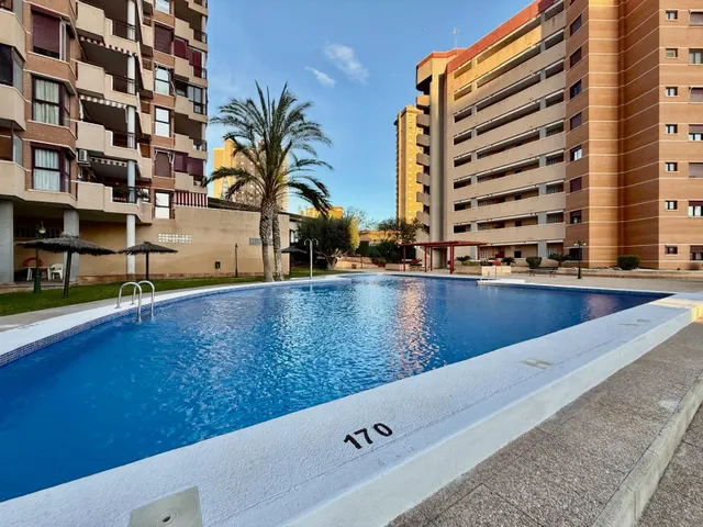 EXCLUSIVA - AMPLIO PISO CON BONITA TERRAZA EN EXCELENTE ZONA - CERCA HOTEL BALI — 20