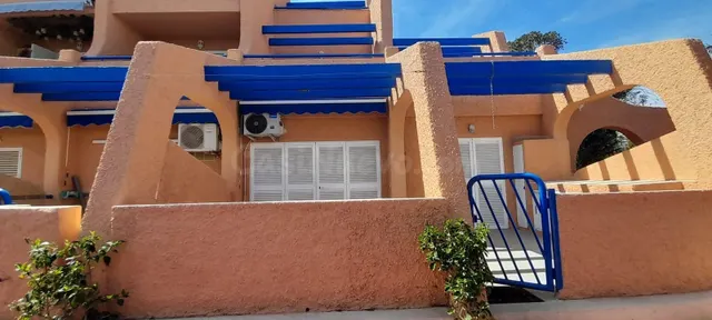 Planta baja en primera línea de playa en urbanización Naturi - foto 5