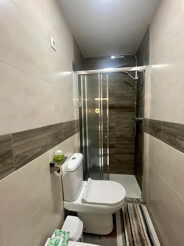 Piso reformado a solo 5 minutos del metro — 24