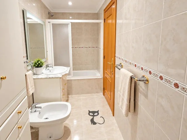 Piso Amplio con Balcón, Trastero, Plaza de Garaje y Ascensor en Massanassa!!! — 19