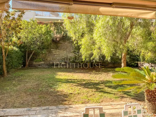 Exclusivo piso con amplio jardín privado a solo 100 metros d - foto 5