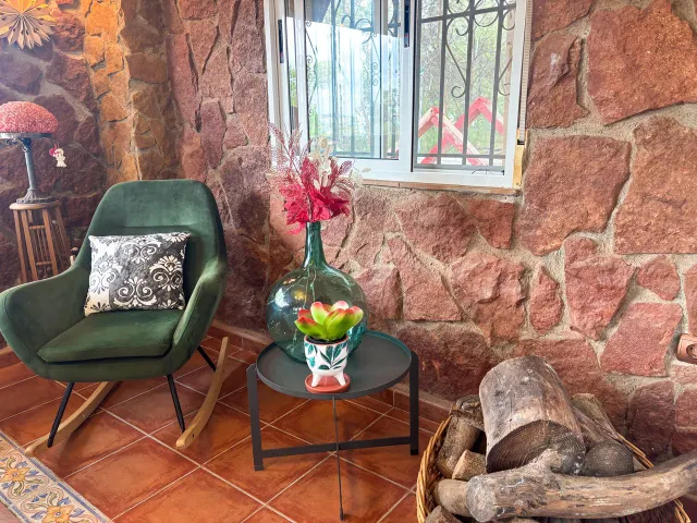 Villa de 6 dormitorios y 4 baños en Jacarilla (Alicante) — 12