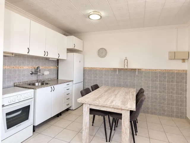 BUNGALOW EN PLANTA BAJA DE 2 DORMITORIOS Y AMPLIA TERRAZA - ZONA TORRETAS III, TORREVIEJA - — 16