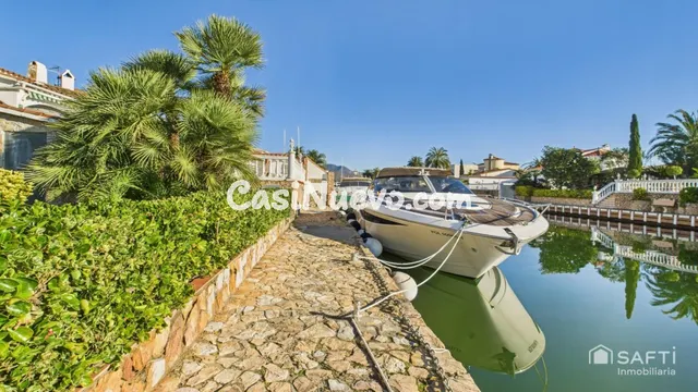 Casa con amarre privado en Empuriabrava - foto 3