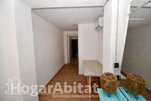 ¡UBICACIÓN EXCELENTE! CASA REFORMADA, ACOGEDORA Y LUMINOSA CON DOS TERRAZAS — 12