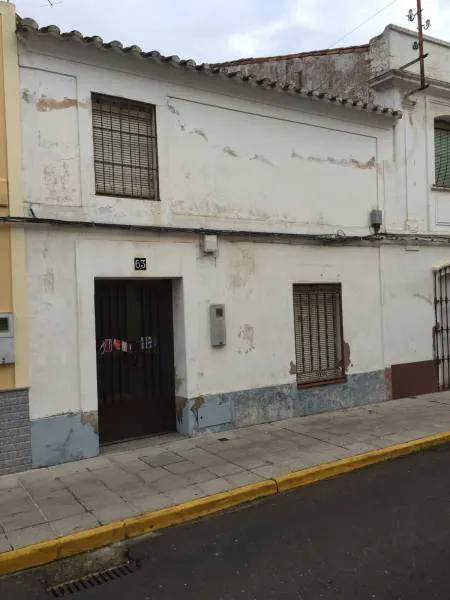 OFERTA!!! CASA PARA REFORMAR EN MONTIJO
