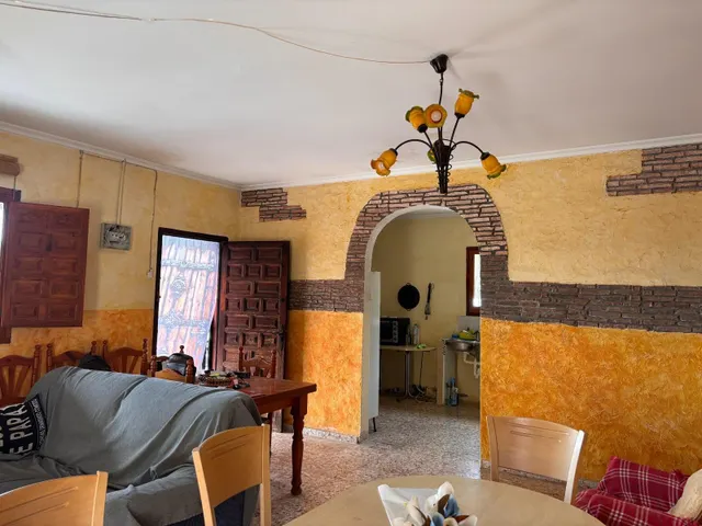 Chalet en Venta: Oportunidad Única por €318,000 — 15