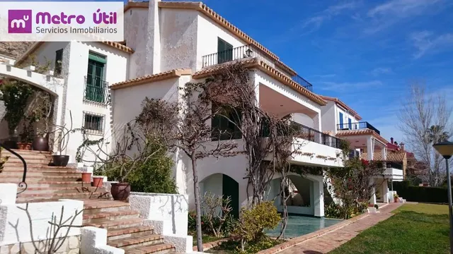 VILLA CON ENCANTO SANTA POLA DEL ESTE — 44