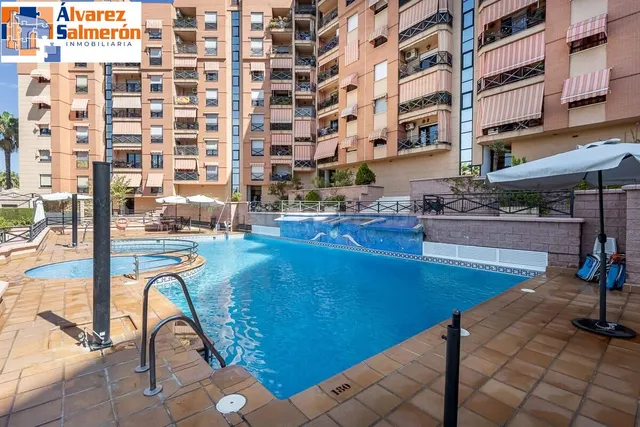 Vivienda a estrenar en urbanización privada en Parque Almuni