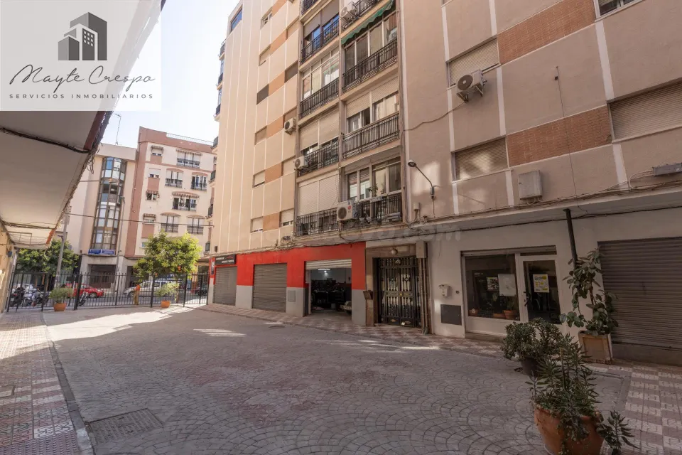 Piso en venta en calle arabial – Granada |